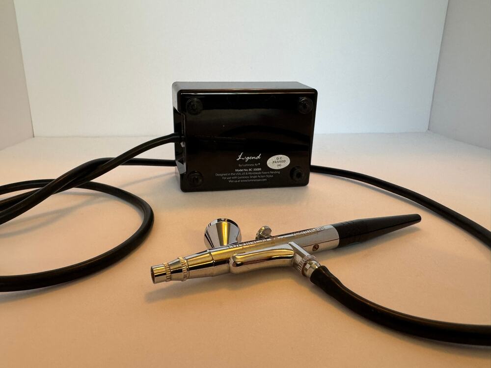 Luminess Air Legend Airbrush Makeup System BC-300BR Red/Black